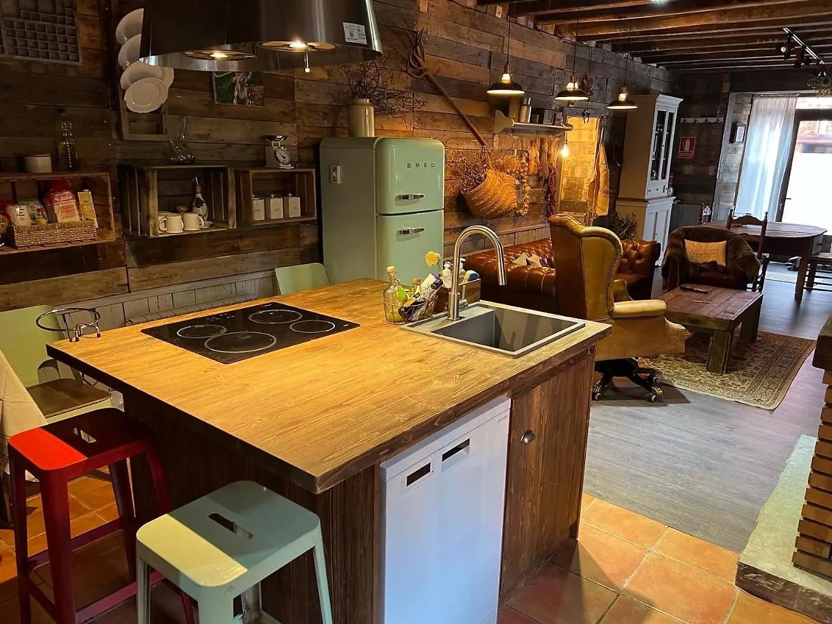 Cabane Du Cerf Llivia España